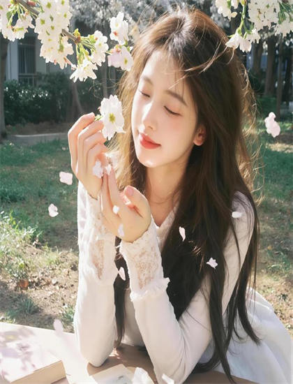 朋友丰满老婆_小苗水蜜桃多肉_爱我几何高清完整版